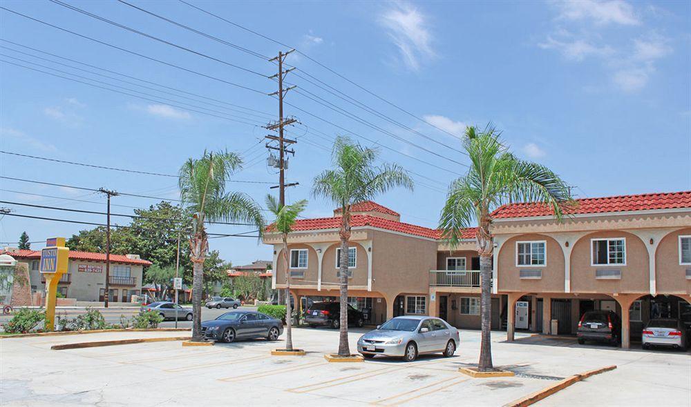 Orange Tustin Inn In オレンジ エクステリア 写真