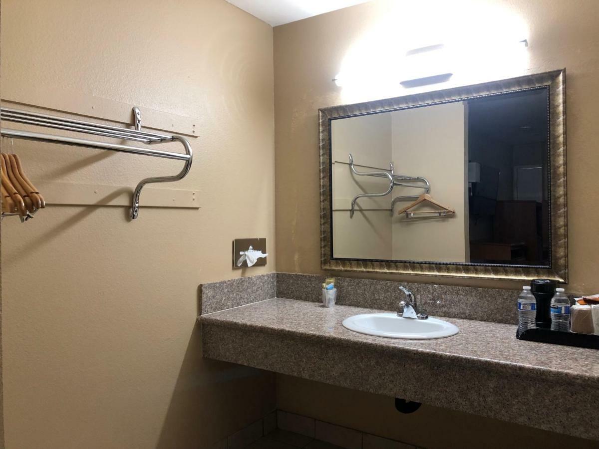 Orange Tustin Inn In オレンジ エクステリア 写真