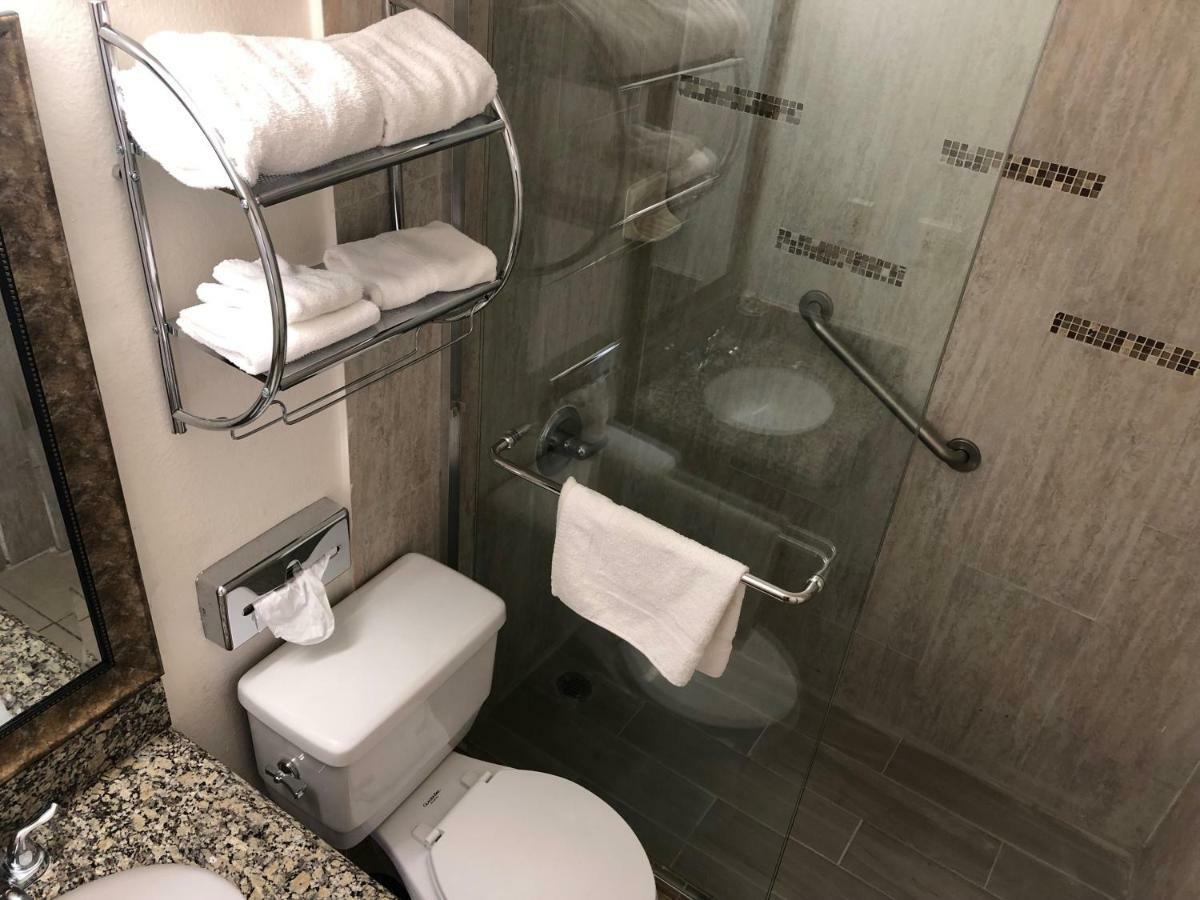Orange Tustin Inn In オレンジ エクステリア 写真