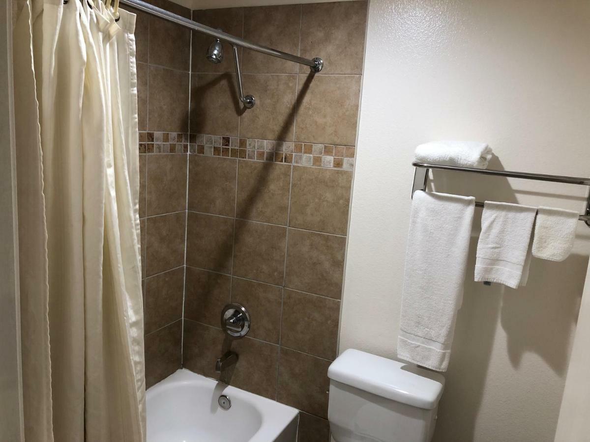 Orange Tustin Inn In オレンジ エクステリア 写真